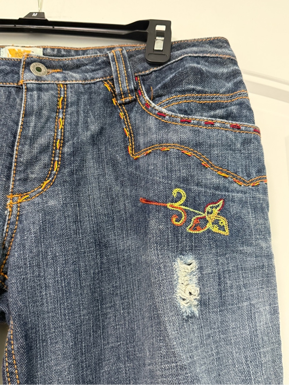 Y2K Antik Denim Floral Embroidered Flare Mid Rise Jeans - Picture 3 of 12